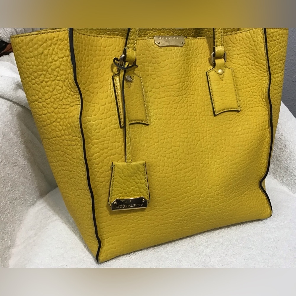 Burberry bags - Picture 4 of 12